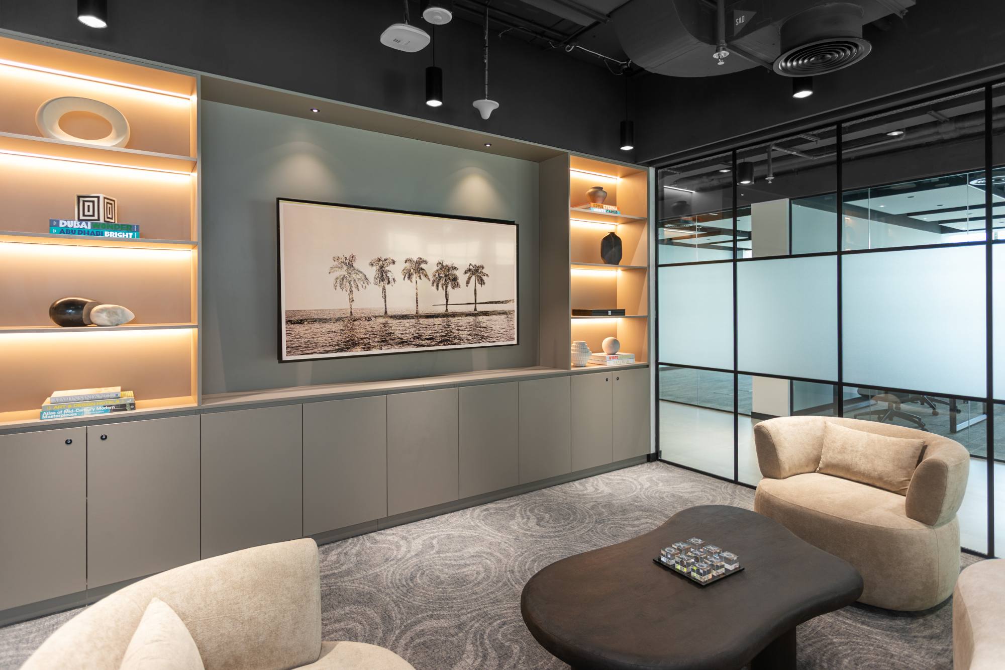 Sentinel Serviced Offices - Convention Tower Informal Small Meeting Room