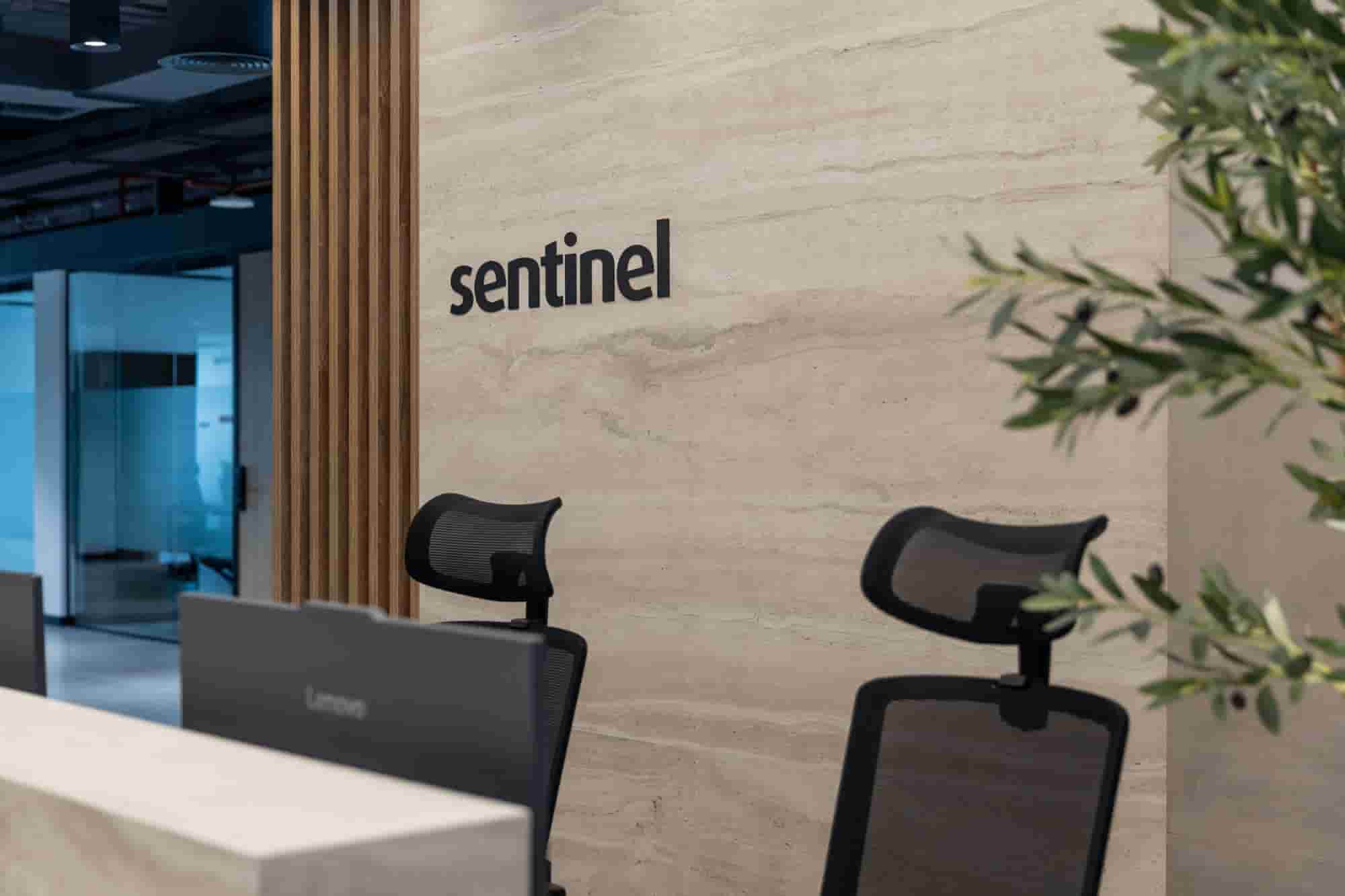 Reception area and lobby with modern design in Sentinel serviced offices
